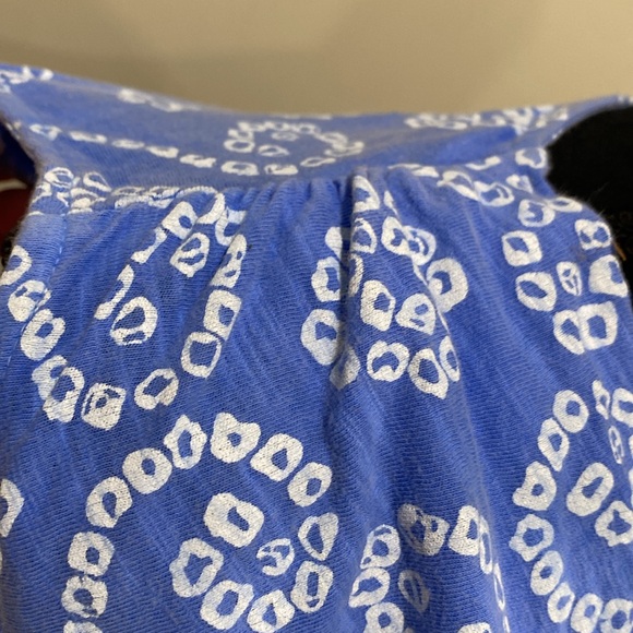 iCantoo Cowl Neck Tank Top in Periwinkle with White Design - Picture 4 of 9